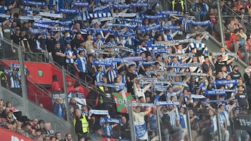Afición del Alavés en Bilbao.
