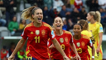 Alexia Putellas celebra un gol.