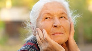 No es solo por la edad: científicos descubren cómo se forman arrugas cuando la piel envejece