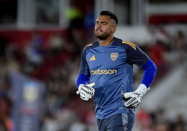 A sus 38 años, ‘Chiquito’ sigue en activo, a pesar de no ponerse los guantes en un partido oficial desde el 20 de octubre de 2024. Con contrato vigente en Boca hasta final de este 2025, el argentino que ahora es el cuarto portero de Boca, fue en su momento uno de los más destacados. Salió de la cantera del Racing, donde debutó y llamó la atención del AZ Alkmaar. Allí, levantó la liga holandesa y captó la atención de la Sampdoria. Su rendimiento en el conjunto italiano y en el Mónaco en calidad de cedido, le sirvió para dar el gran salto de su carrera, fichar por el Manchester United. El arquero era el suplente de De Gea, pero si le reservaban para otriccwin247.competiciones que no fuesen la Premier. Su título más destacado como ‘red devil’ es la Europa League, conquistada con él bajo palos. Con la albiceleste, destaca la consecución del Mundial sub-20 y la medalla de oro de los Juegos Olímpicos de 2008. Además, se le recuerda su gran papel en la Copa del Mundo de 2014, en la que fueron finalistas.