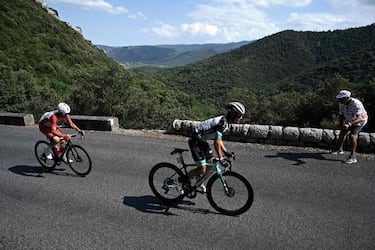 Mollema y Martin marcan el camino a los Pirineos