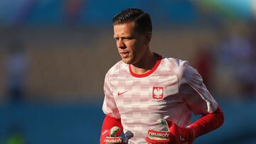 Wojciech Szczesny antes del partido contra España en la Euro 2020.