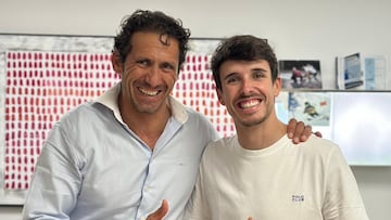 Álex Márquez, en su primera revisión tras la cirugía.