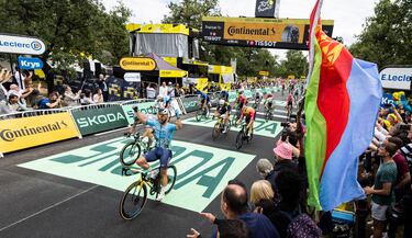 Mark Cavendish consiguió ganar su etapa número 35 en el Tour de Francia, lo que significa que desbanda del récord al mítico Eddy Merckx.