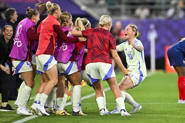 Fishlock, una ‘Dragona’ de leyenda