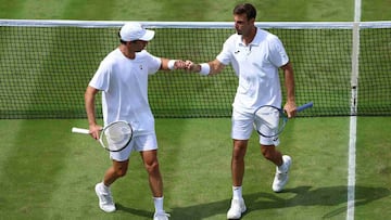 Horacio Zeballos y Marcel Granollers, en Wimbledon.