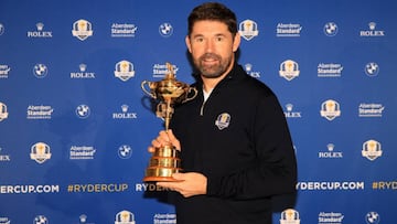 Padraig Harrington posa tras ser nombrado capitán del equipo de Europa de la Ryder Cup.