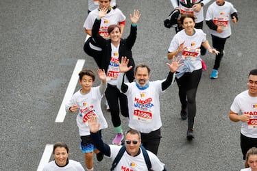 Las mejores imágenes de la carrera solidaria Madrid corre por Valencia