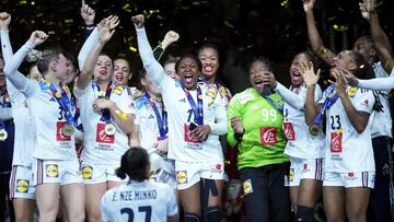 Francia, con su medalla de oro.