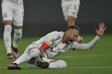 Neymar renueva... hasta diciembre