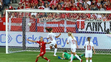 Soccer Football - UEFA Women's Euro 2025 - Group C - Poland v Denmark - Stadion Allmend, Lucerne, Switzerland - July 12, 2025 Poland's Natalia Padilla celebrates scoring their first goal REUTERS/Bernadett Szabo