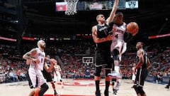 Los Hawks, con la luz apagada