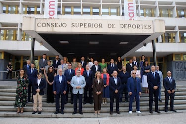 Xavi, Casillas, Iniesta y Villa, en el Mundial 2030