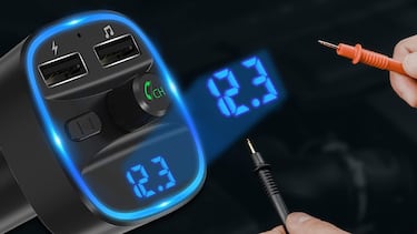 ¿Sin bluetooth en el coche? Con este transmisor FM podrás escuchar música y llamar en manos libres cómodamente