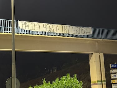 El malaguismo expresa su indignación a través de pancartas