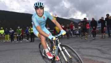 Mikel Landa, camino de la meta en la épica etapa de Andorra.