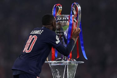 Robert Fernández: “Dembelé estaba muy desprotegido en Barcelona” 