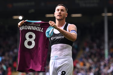 Con un valor de 14 millones, Josh continúa sin equipo. El último club del centrocampista inglés fue el Burnley, donde en la pasada temporada anotó 18 goles y brindó 6 asistencias en la segunda división de Inglaterra. Por sus condiciones y rendimiento se trata de una de las grandes oportunidades. 
