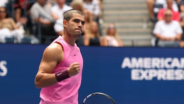 Tennis - U.S. Open - Flushing Meadows, New York, United States - August 29, 2025 Spain's Carlos Alcaraz reacts during his third round match against Italy's Luciano Darderi REUTERS/Brendan Mcdermid