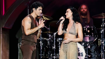 Demi Lovato y Joe Jonas en el show de los Jonas Brothers en Nueva Jersey.