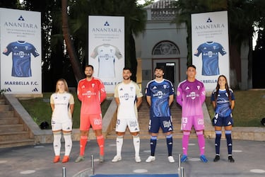 El Marbella presenta sus impactantes equipaciones y el sueño por el nuevo estadio