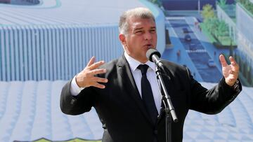 Bishkek (Kyrgyzstan), 30/08/2023.- Barcelona President Joan Laporta speaks during a capsule laying ceremony of a new Barcelona football academy in Bishkek, Kyrgyzstan, 30 August 2023.The event was attended by the President of the country Sadyr Japarov, the head of the Barcelona football club Joan Laporta and the heads of the football federations of the Central Asian states. Sadyr Japarov spoke about the start of a similar construction in Jalal-Abad, and also noted that this is very significant for the people of Kyrgyzstan. (Kirguistán) EFE/EPA/IGOR KOVALENKO