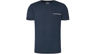 Más que básicas: las camisetas de algodón de Emporio Armani para lucir a diario