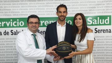 José Manuel Calderón, durante la inauguración del nuevo parque infantil del Hospital de Don Benito.