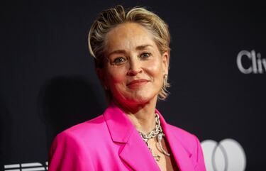  Sharon Stone durante la alfombra roja de la pre gala de los Premios Grammy. 