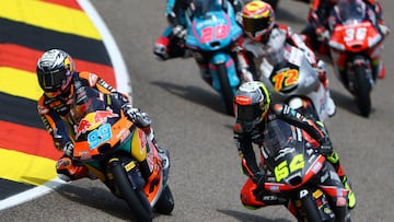 MotoGP - German Grand Prix - Sachsenring, Hohenstein-Ernstthal, Germany - July 13, 2025 SIC58 Squadra Corse's David Munoz, Red Bull KTM Ajo's Jose Antonio Rueda and rider in action during the Moto3 race REUTERS/Lisi Niesner