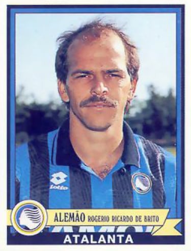 El pivote brasileño jugó desde 1992 hasta 1994. Disputó 42 partidos y anotó 2 goles. 