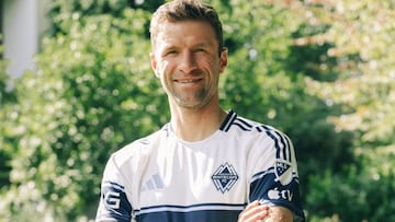 Thomas Müller vistiendo la camiseta de los Vancouver Whitecaps.