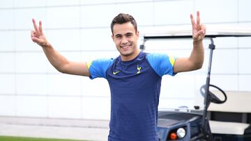 Sergio Reguilón, durante una sesión de entrenamiento con el Tottenham.