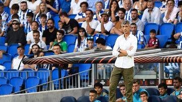Real Sociedad's Spanish coach Imanol Alguacil stands on the sideline during the UEFA Europa League, Group E, first leg football match between Real Sociedad and Omonoia Nicosia at the Reale Arena stadium in San Sebastian on September 15, 2022. (Photo by ANDER GILLENEA / AFP)