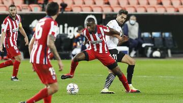 Kondogbia, en un partido del Atlético contra el Valencia.