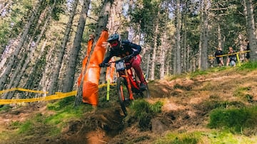 Dani Castellanos en la clasificatoria del Campeonato de Europa de Descenso en MTB 2025 en La Molina
