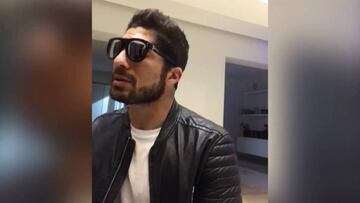 El defensor del Rebaño publicó en sus redes un video en el que muestra otra de sus pasiones, tocando en piano y entonando el tema de 'Cómo mirarte'.
