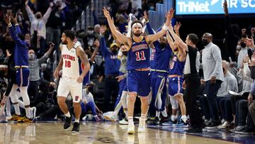El escolta anota 21 puntos en 22 minutos y conquista Detroit en la vuelta de Curry a la rotación. En los Warriors preocupa la espalda de Draymond.