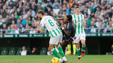 Pezzella, ante Rodrygo.