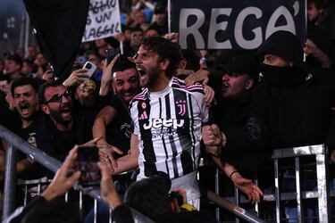 El mediocentro, nacido en Lecco, fue uno de los fichajes clave de la Juventus tras la Euro 2020, donde se proclamó campeón con la Azzurra. Procedente del Sassuolo, aterrizó en Turín en 2021 mediante una cesión de dos años con obligación de compra por 25 millones de euros, que con variables alcanzó los 36,4 millones. En la Juve se consolidó rápidamente como pivote titular gracias a su visión de juego y capacidad para equilibrar la medular, sumando más de 90 partidos y ganándose la confianza de Allegri como pieza fija en la reconstrucción del centro del campo bianconero.