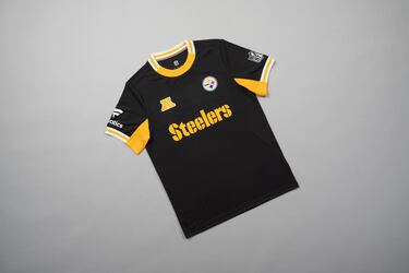 Las camisetas de los equipos de la NFL al estilo clásico del fútbol