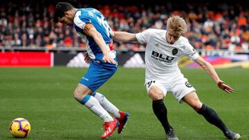 El defensa del Espanyol, Javi López, durante un partido.