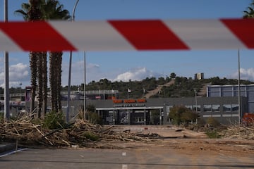 Vista de cómo ha quedado el circuito Ricardo Tormo tras las graves inundaciones en Valencia.