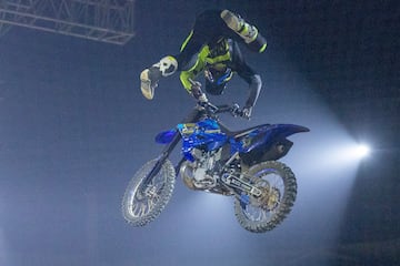 Dany Torres, Pat Bowden (Australia), David Rinaldo (Francia), José Mincha, Clinton Moore y Maikel Melero saltaron al ruedo uno a uno para ofrecer un vbrante espectáculo en la vuelta de freestyle en Madrid.