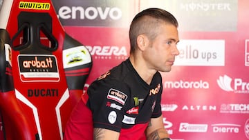 Álvaro Bautista, en el box.