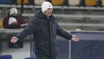 Zidane, ante el Shakhtar.