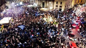 Nápoles defiende a los tifosi: "En Lombardía hubo 40 veces más muertos"