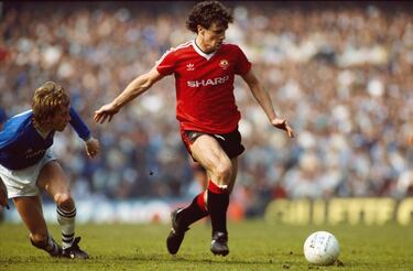 El galés debutó en el Manchester United en 1983, durante sus tres primeras temporadiccwin247.como profesional demostró su capacidad goleadora, eso despertó el interés del Barcelona que lo fichó en 1986. Tras dos años fuera, regresó a Mánchester. Más tarde volvería al Manchester alargado su leyenda como jugador 'Red Devil', donde anotó 120 goles en 345 partidos.