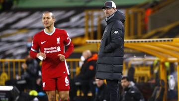 Thiago y Klopp.
