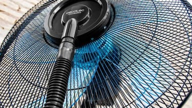 Este ventilador y nebulizador con tres velocidades ofrece 12 horas de vapor de agua